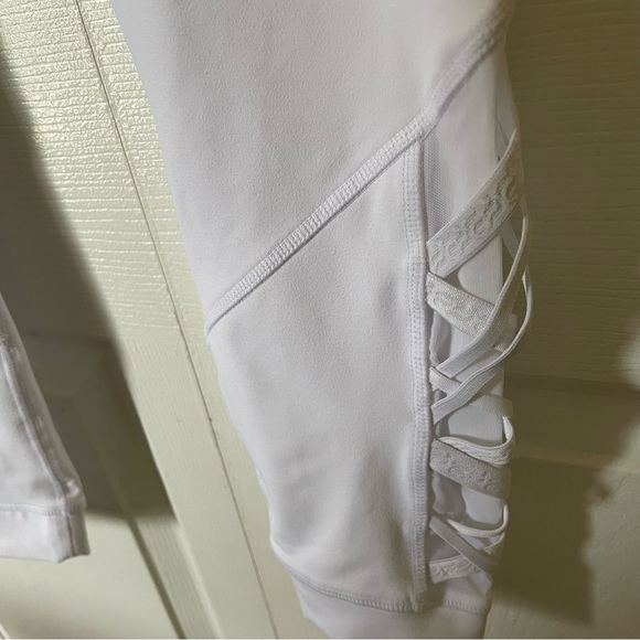 Fabletics Dynamic Lattice legging - Picture 5 of 10